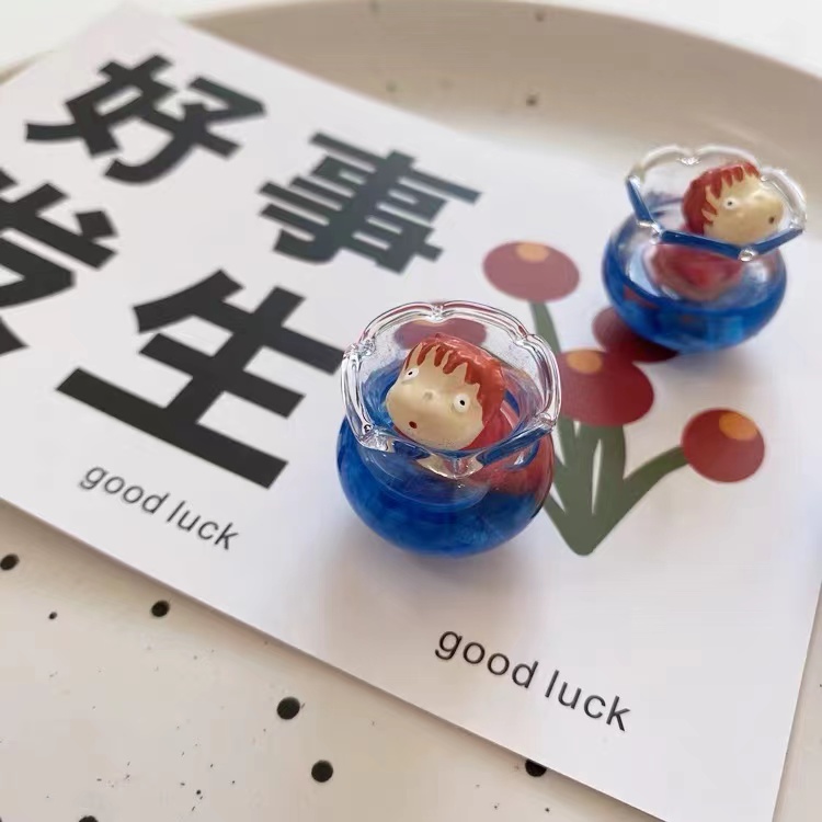 Studio Ghi bli Fish Tank Refri - đánh giá và giá Resin Art Sticker